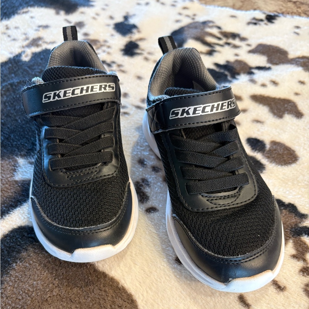 Boy’s Skechers Shoe
